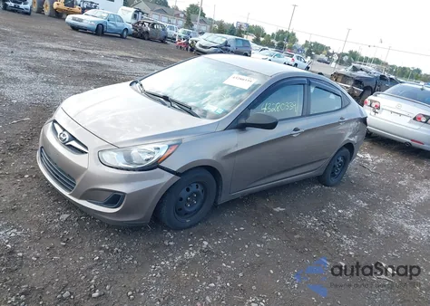2013 Hyundai Accent Gls z USA, uszkodzony, nr VIN KMHCT4AE1DU453768